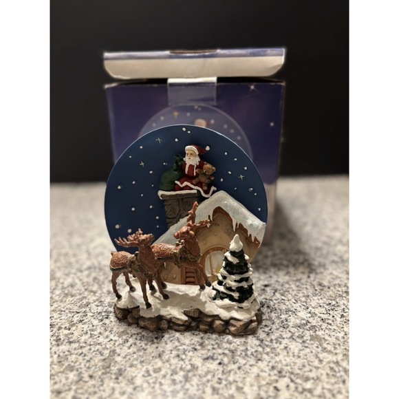 A Christmas Remembered Other - 1997 Collectors Edition A Christmas Remembered Plate with Base